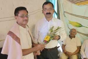 Dr. On the occasion of 132nd birth anniversary of Babasaheb Ambedkar, Dr. in the city by Bahikarji Addiction Free Center conducted by Shri Ganesh Gramin Vikas Shikshan Sanstha. Cold monument distribution program was organized to all the citizens who participated in the rally in front of Babasaheb Ambedkar's memorial. Monastery was distributed to all Bhimsainiks and followers who participated in the rally. Hon. Founder of Shri Ganesh Rural Development Education Institute Gondia. Under the chairmanship of Shri Vijay ji Bahikar sir as well as Inspector of traffic police Hon. The program was concluded in the presence of Jayesh Bhandarkar, District Transport Branch. Mr. Gajanan Umre, Mr. Sanjay Wahane, Mr. Dhote Sir and many dignitaries were present in the program. Manish Muneshwar (Project Co-ordinator) and Shalu Krupale (Social Worker), Pradeep Gajbhiye (Music Teacher), Chetna Nagpure (Yoga Teacher), Jyoti Tembhekar (Social Work R), Balu Deshmukh, Mahendra Funde, Devendra Nandeshwar and all the beneficiaries cooperated for the success of the program.